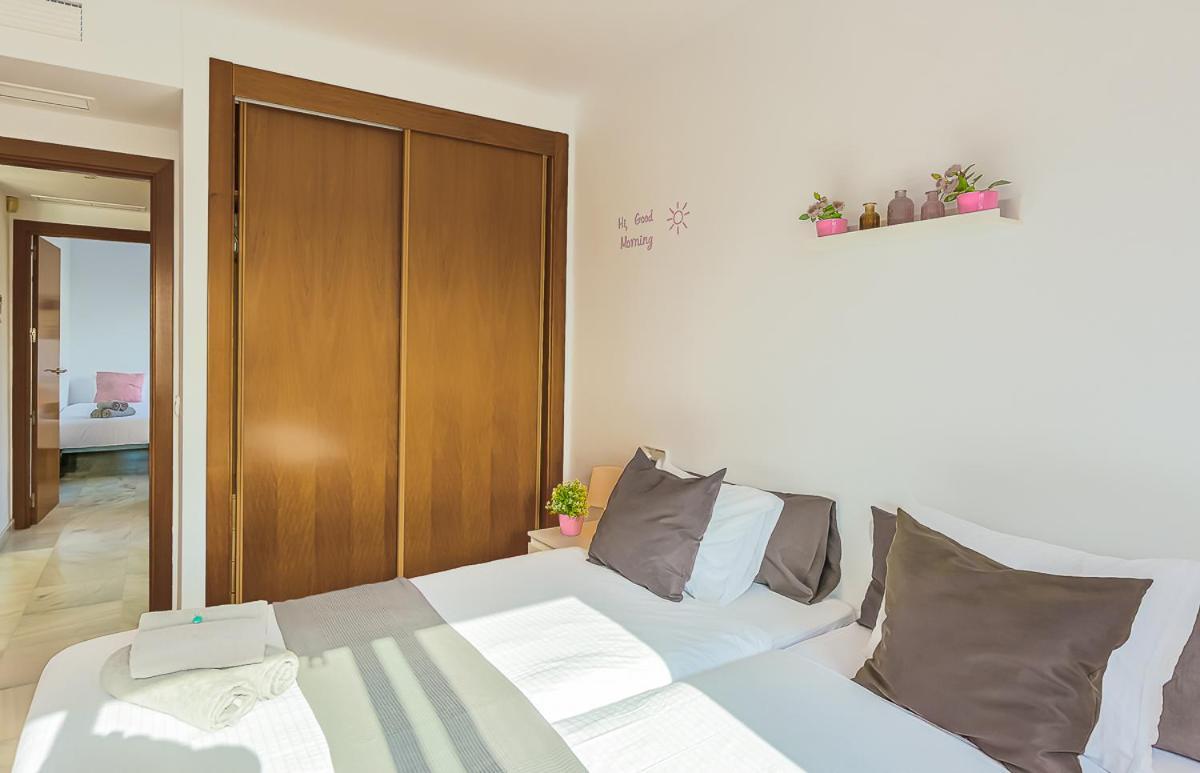 Andaluz Apartments Mar De Nerja Quarto foto